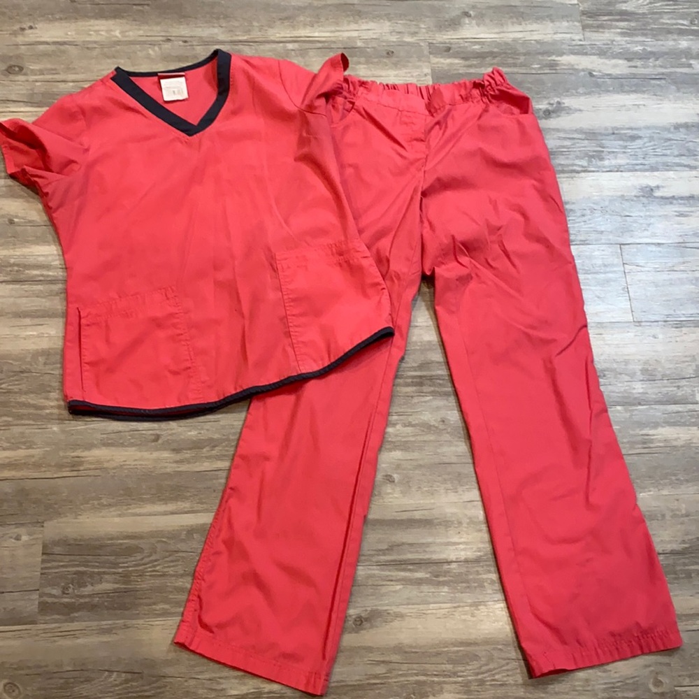 Peach scrubs